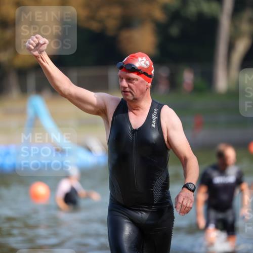 08.09.2024 - Stadtparktriathlon Michael Strokosch http://msf.ph/oto/7033936 08.09.2024 11:36:18 Schwimmen 746 meine-sportfotos.de