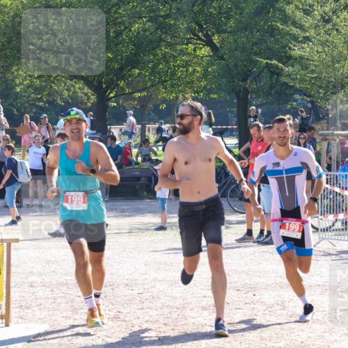 08.09.2024 - Stadtparktriathlon Luisa Fischer http://msf.ph/oto/7033937 08.09.2024 10:43:20 Ziel 199 meine-sportfotos.de