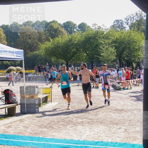 08.09.2024 - Stadtparktriathlon Luisa Fischer http://msf.ph/oto/7033940 08.09.2024 10:43:20 Ziel 199 meine-sportfotos.de