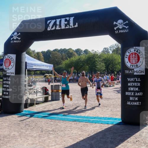08.09.2024 - Stadtparktriathlon Luisa Fischer http://msf.ph/oto/7033944 08.09.2024 10:43:21 Ziel 199 meine-sportfotos.de