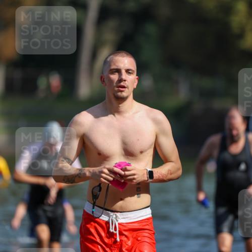 08.09.2024 - Stadtparktriathlon Michael Strokosch http://msf.ph/oto/7033963 08.09.2024 11:36:36 Schwimmen 681, 687, 696, 711, 736, 744 meine-sportfotos.de
