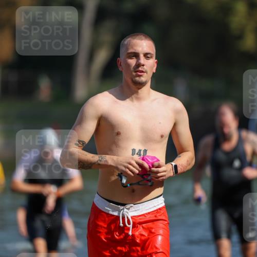 08.09.2024 - Stadtparktriathlon Michael Strokosch http://msf.ph/oto/7033966 08.09.2024 11:36:36 Schwimmen 681, 687, 696, 711, 736, 744 meine-sportfotos.de