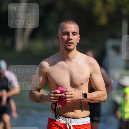 08.09.2024 - Stadtparktriathlon Michael Strokosch http://msf.ph/oto/7033970 08.09.2024 11:36:36 Schwimmen 681, 687, 696, 711, 736, 744 meine-sportfotos.de