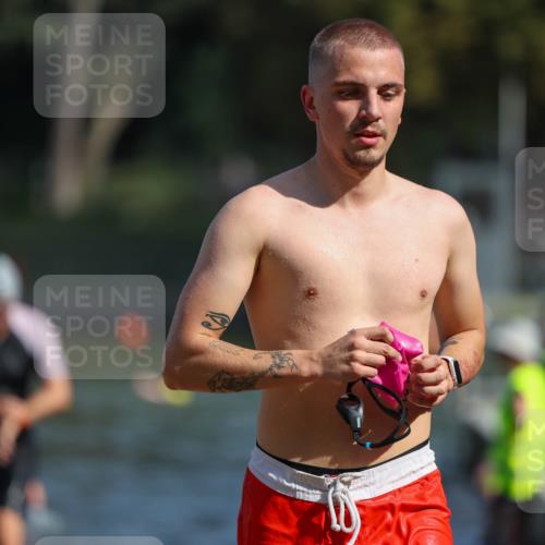08.09.2024 - Stadtparktriathlon Michael Strokosch http://msf.ph/oto/7033973 08.09.2024 11:36:36 Schwimmen 681, 687, 696, 711, 736, 744 meine-sportfotos.de