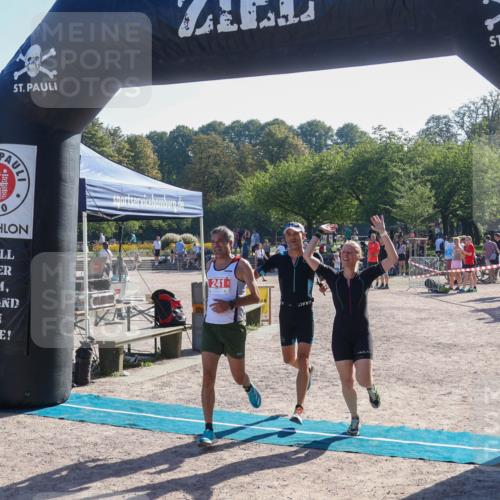 08.09.2024 - Stadtparktriathlon Luisa Fischer http://msf.ph/oto/7033974 08.09.2024 10:43:52 Ziel 241 meine-sportfotos.de