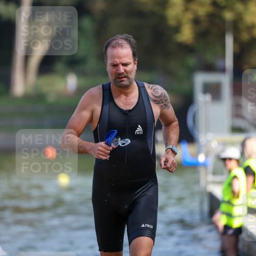 08.09.2024 - Stadtparktriathlon Michael Strokosch http://msf.ph/oto/7033984 08.09.2024 11:36:38 Schwimmen 687, 711, 736, 744 meine-sportfotos.de