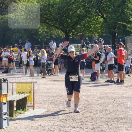 08.09.2024 - Stadtparktriathlon Luisa Fischer http://msf.ph/oto/7034012 08.09.2024 10:46:27 Ziel 95 meine-sportfotos.de