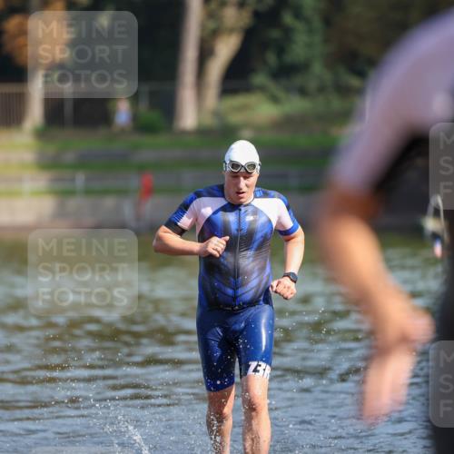 08.09.2024 - Stadtparktriathlon Michael Strokosch http://msf.ph/oto/7034013 08.09.2024 11:36:43 Schwimmen 711, 736 meine-sportfotos.de