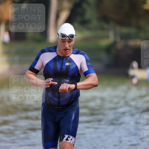 08.09.2024 - Stadtparktriathlon Michael Strokosch http://msf.ph/oto/7034021 08.09.2024 11:36:45 Schwimmen 711, 736 meine-sportfotos.de