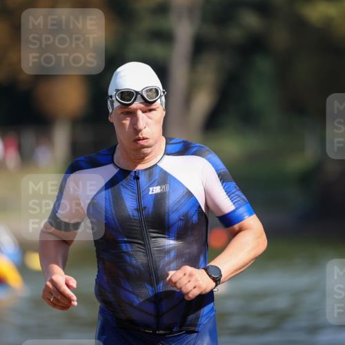 08.09.2024 - Stadtparktriathlon Michael Strokosch http://msf.ph/oto/7034023 08.09.2024 11:36:46 Schwimmen 711 meine-sportfotos.de