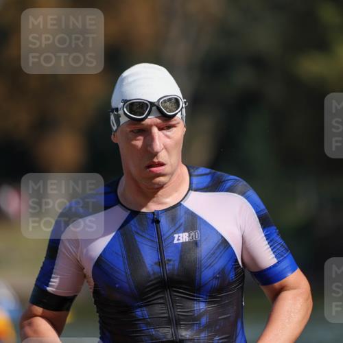 08.09.2024 - Stadtparktriathlon Michael Strokosch http://msf.ph/oto/7034027 08.09.2024 11:36:47 Schwimmen 711 meine-sportfotos.de
