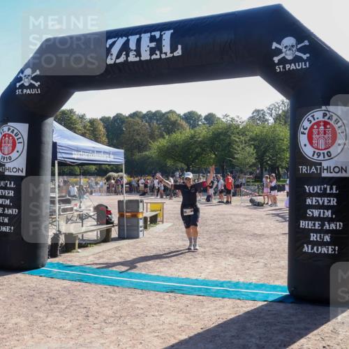 08.09.2024 - Stadtparktriathlon Luisa Fischer http://msf.ph/oto/7034029 08.09.2024 10:46:29 Ziel 95 meine-sportfotos.de