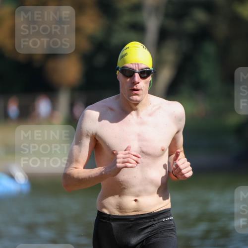 08.09.2024 - Stadtparktriathlon Michael Strokosch http://msf.ph/oto/7034032 08.09.2024 11:37:27 Schwimmen 689 meine-sportfotos.de