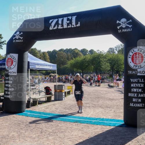 08.09.2024 - Stadtparktriathlon Luisa Fischer http://msf.ph/oto/7034035 08.09.2024 10:46:29 Ziel 95 meine-sportfotos.de