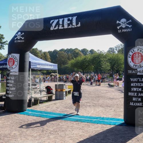 08.09.2024 - Stadtparktriathlon Luisa Fischer http://msf.ph/oto/7034037 08.09.2024 10:46:30 Ziel 95 meine-sportfotos.de