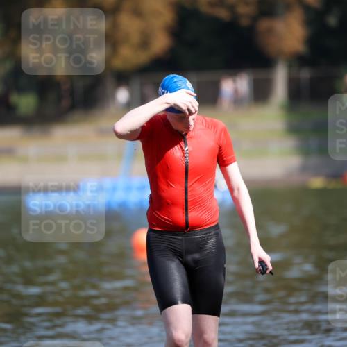 08.09.2024 - Stadtparktriathlon Michael Strokosch http://msf.ph/oto/7034052 08.09.2024 11:38:37 Schwimmen 716 meine-sportfotos.de