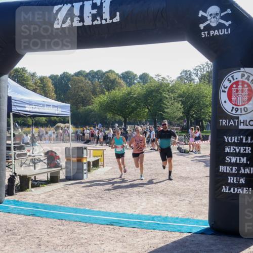 08.09.2024 - Stadtparktriathlon Luisa Fischer http://msf.ph/oto/7034063 08.09.2024 10:46:42 Ziel 258 meine-sportfotos.de