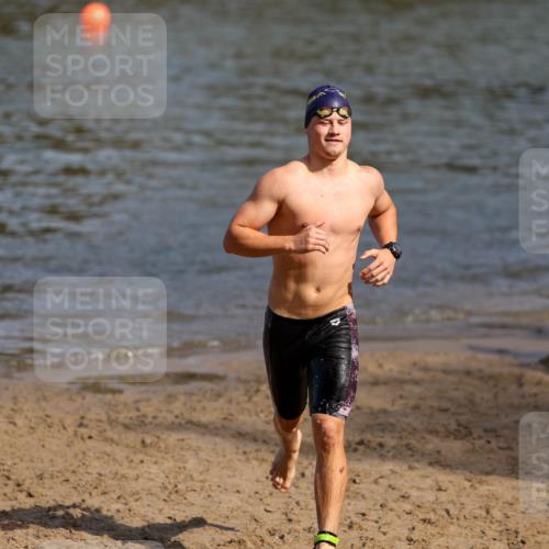 08.09.2024 - Stadtparktriathlon Michael Strokosch http://msf.ph/oto/7034066 08.09.2024 11:49:39 Schwimmen 807 meine-sportfotos.de