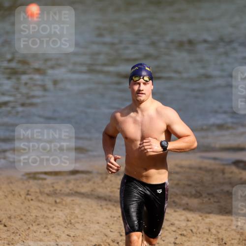 08.09.2024 - Stadtparktriathlon Michael Strokosch http://msf.ph/oto/7034068 08.09.2024 11:49:39 Schwimmen 807 meine-sportfotos.de