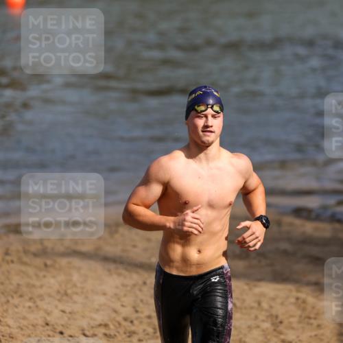 08.09.2024 - Stadtparktriathlon Michael Strokosch http://msf.ph/oto/7034070 08.09.2024 11:49:40 Schwimmen 807 meine-sportfotos.de