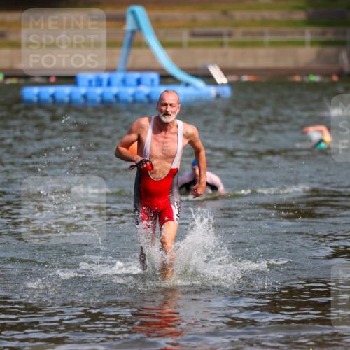 08.09.2024 - Stadtparktriathlon Michael Strokosch http://msf.ph/oto/7034080 08.09.2024 11:50:53 Schwimmen 800, 832 meine-sportfotos.de