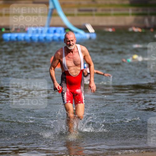 08.09.2024 - Stadtparktriathlon Michael Strokosch http://msf.ph/oto/7034088 08.09.2024 11:50:54 Schwimmen 800, 832 meine-sportfotos.de