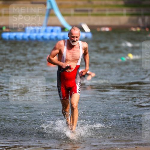 08.09.2024 - Stadtparktriathlon Michael Strokosch http://msf.ph/oto/7034090 08.09.2024 11:50:54 Schwimmen 800, 832 meine-sportfotos.de