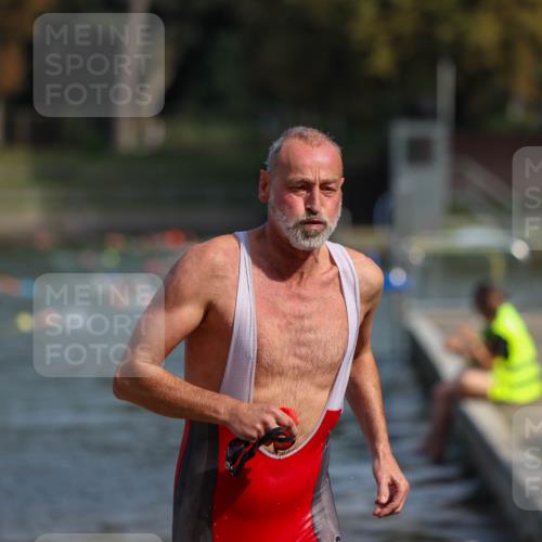 08.09.2024 - Stadtparktriathlon Michael Strokosch http://msf.ph/oto/7034099 08.09.2024 11:50:58 Schwimmen 800, 832 meine-sportfotos.de