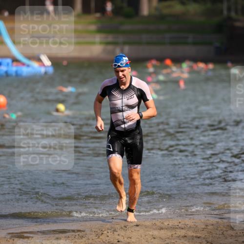 08.09.2024 - Stadtparktriathlon Michael Strokosch http://msf.ph/oto/7034117 08.09.2024 11:51:04 Schwimmen 832 meine-sportfotos.de