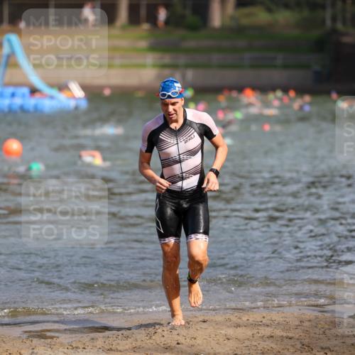 08.09.2024 - Stadtparktriathlon Michael Strokosch http://msf.ph/oto/7034119 08.09.2024 11:51:05 Schwimmen 832 meine-sportfotos.de