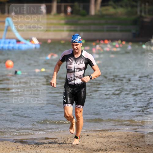 08.09.2024 - Stadtparktriathlon Michael Strokosch http://msf.ph/oto/7034121 08.09.2024 11:51:05 Schwimmen 832 meine-sportfotos.de