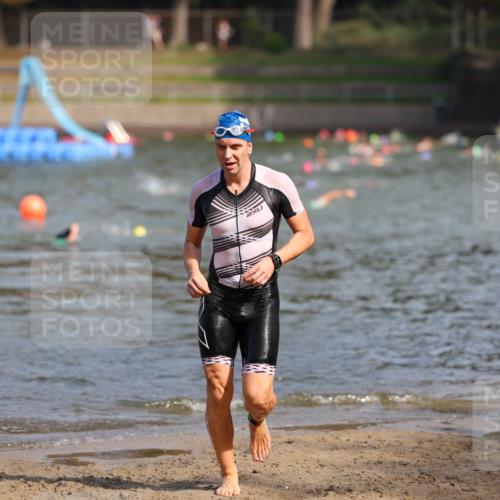 08.09.2024 - Stadtparktriathlon Michael Strokosch http://msf.ph/oto/7034123 08.09.2024 11:51:05 Schwimmen 832 meine-sportfotos.de