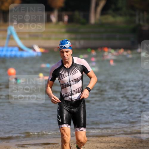 08.09.2024 - Stadtparktriathlon Michael Strokosch http://msf.ph/oto/7034129 08.09.2024 11:51:06 Schwimmen 832 meine-sportfotos.de