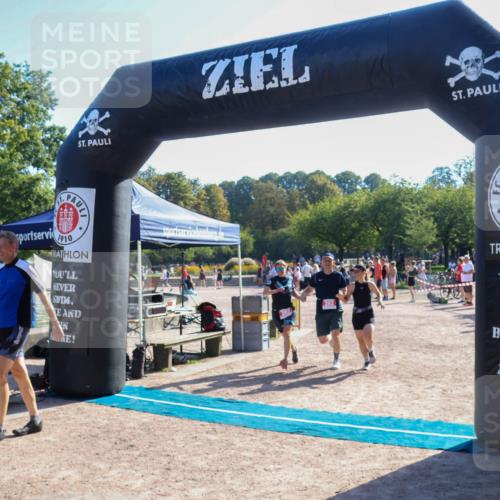 08.09.2024 - Stadtparktriathlon Luisa Fischer http://msf.ph/oto/7034187 08.09.2024 10:49:59 Ziel 207, 256, 262 meine-sportfotos.de