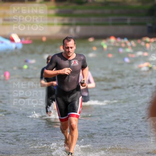 08.09.2024 - Stadtparktriathlon Michael Strokosch http://msf.ph/oto/7034231 08.09.2024 11:51:42 Schwimmen 826, 828, 834, 838, 839 meine-sportfotos.de