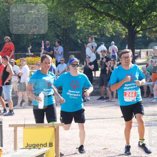 08.09.2024 - Stadtparktriathlon Luisa Fischer http://msf.ph/oto/7034246 08.09.2024 10:53:11 Ziel 244 meine-sportfotos.de