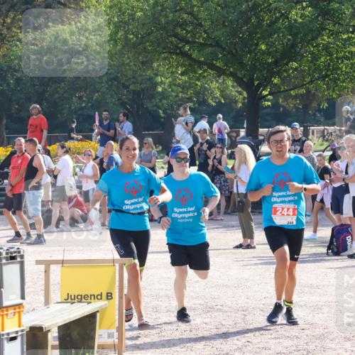 08.09.2024 - Stadtparktriathlon Luisa Fischer http://msf.ph/oto/7034248 08.09.2024 10:53:11 Ziel 244 meine-sportfotos.de