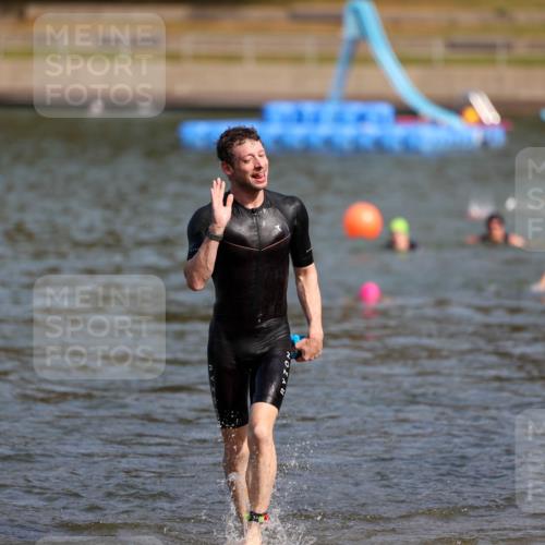 08.09.2024 - Stadtparktriathlon Michael Strokosch http://msf.ph/oto/7034263 08.09.2024 11:51:54 Schwimmen 818 meine-sportfotos.de