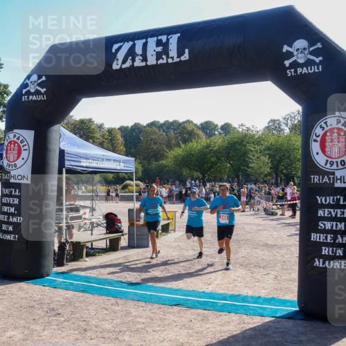 08.09.2024 - Stadtparktriathlon Luisa Fischer http://msf.ph/oto/7034266 08.09.2024 10:53:13 Ziel 244 meine-sportfotos.de
