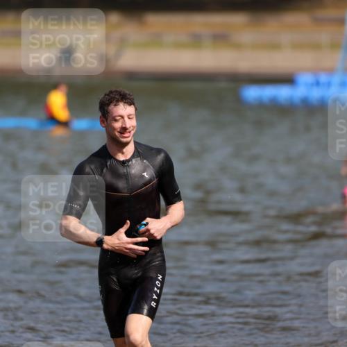 08.09.2024 - Stadtparktriathlon Michael Strokosch http://msf.ph/oto/7034282 08.09.2024 11:51:56 Schwimmen 787, 803, 818 meine-sportfotos.de
