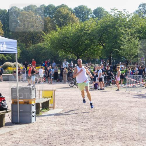 08.09.2024 - Stadtparktriathlon Luisa Fischer http://msf.ph/oto/7034288 08.09.2024 10:54:06 Ziel 198 meine-sportfotos.de