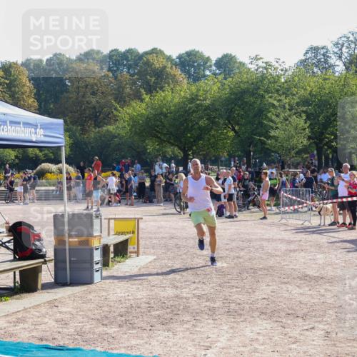 08.09.2024 - Stadtparktriathlon Luisa Fischer http://msf.ph/oto/7034289 08.09.2024 10:54:06 Ziel 198 meine-sportfotos.de