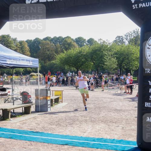 08.09.2024 - Stadtparktriathlon Luisa Fischer http://msf.ph/oto/7034291 08.09.2024 10:54:06 Ziel 198 meine-sportfotos.de