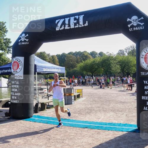 08.09.2024 - Stadtparktriathlon Luisa Fischer http://msf.ph/oto/7034304 08.09.2024 10:54:08 Ziel 198 meine-sportfotos.de