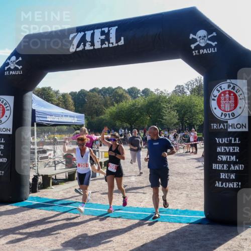 08.09.2024 - Stadtparktriathlon Luisa Fischer http://msf.ph/oto/7034340 08.09.2024 10:54:46 Ziel 228, 250 meine-sportfotos.de