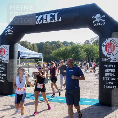 08.09.2024 - Stadtparktriathlon Luisa Fischer http://msf.ph/oto/7034346 08.09.2024 10:54:47 Ziel 228, 250 meine-sportfotos.de