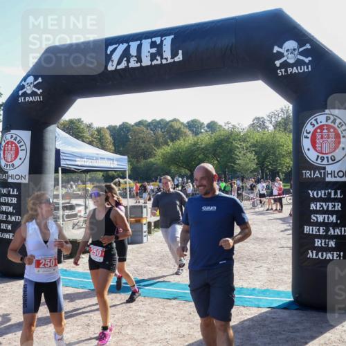 08.09.2024 - Stadtparktriathlon Luisa Fischer http://msf.ph/oto/7034348 08.09.2024 10:54:47 Ziel 228, 250 meine-sportfotos.de