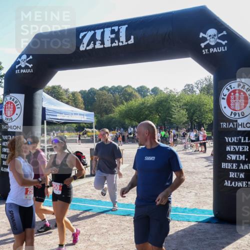 08.09.2024 - Stadtparktriathlon Luisa Fischer http://msf.ph/oto/7034349 08.09.2024 10:54:47 Ziel 228, 250 meine-sportfotos.de