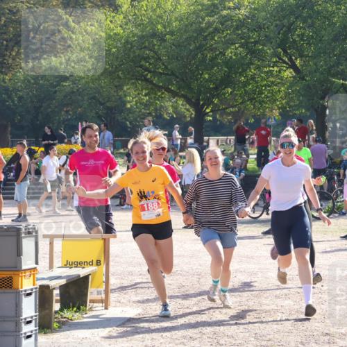 08.09.2024 - Stadtparktriathlon Luisa Fischer http://msf.ph/oto/7034363 08.09.2024 10:54:59 Ziel 188, 213 meine-sportfotos.de