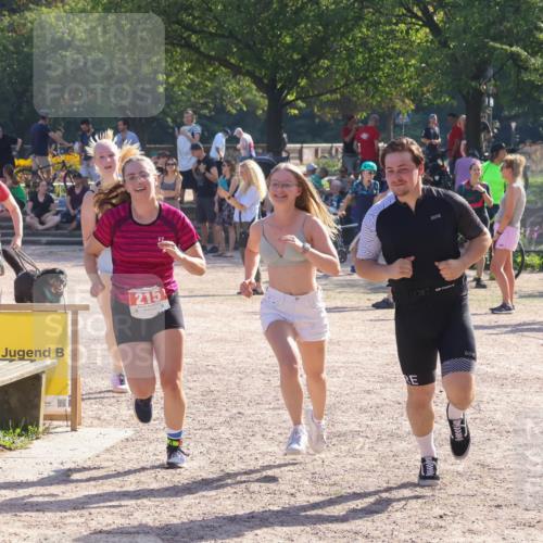 08.09.2024 - Stadtparktriathlon Luisa Fischer http://msf.ph/oto/7034395 08.09.2024 10:55:14 Ziel 215, 257 meine-sportfotos.de